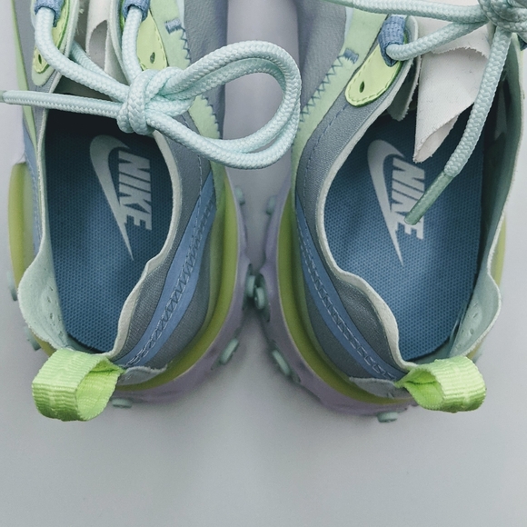 Nike women's React Element 55 size 7 New with box - Picture 5 of 9